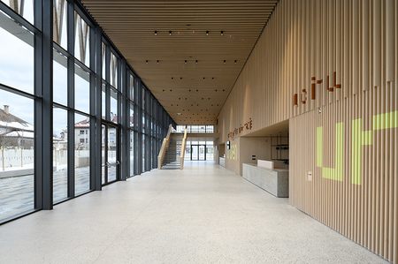 Urban center foyer